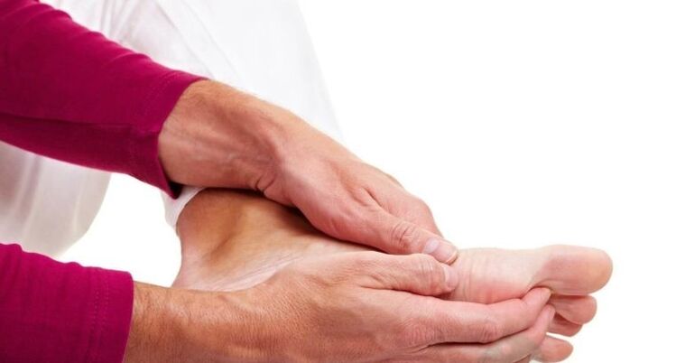 O tratamento na casa do fungo é aceptable nas fases iniciais